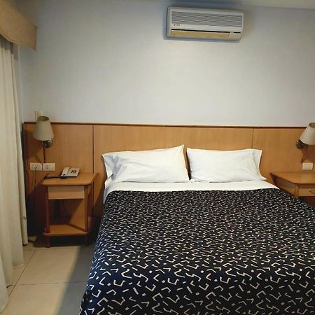 Urbana Suites Мендоса Екстер'єр фото