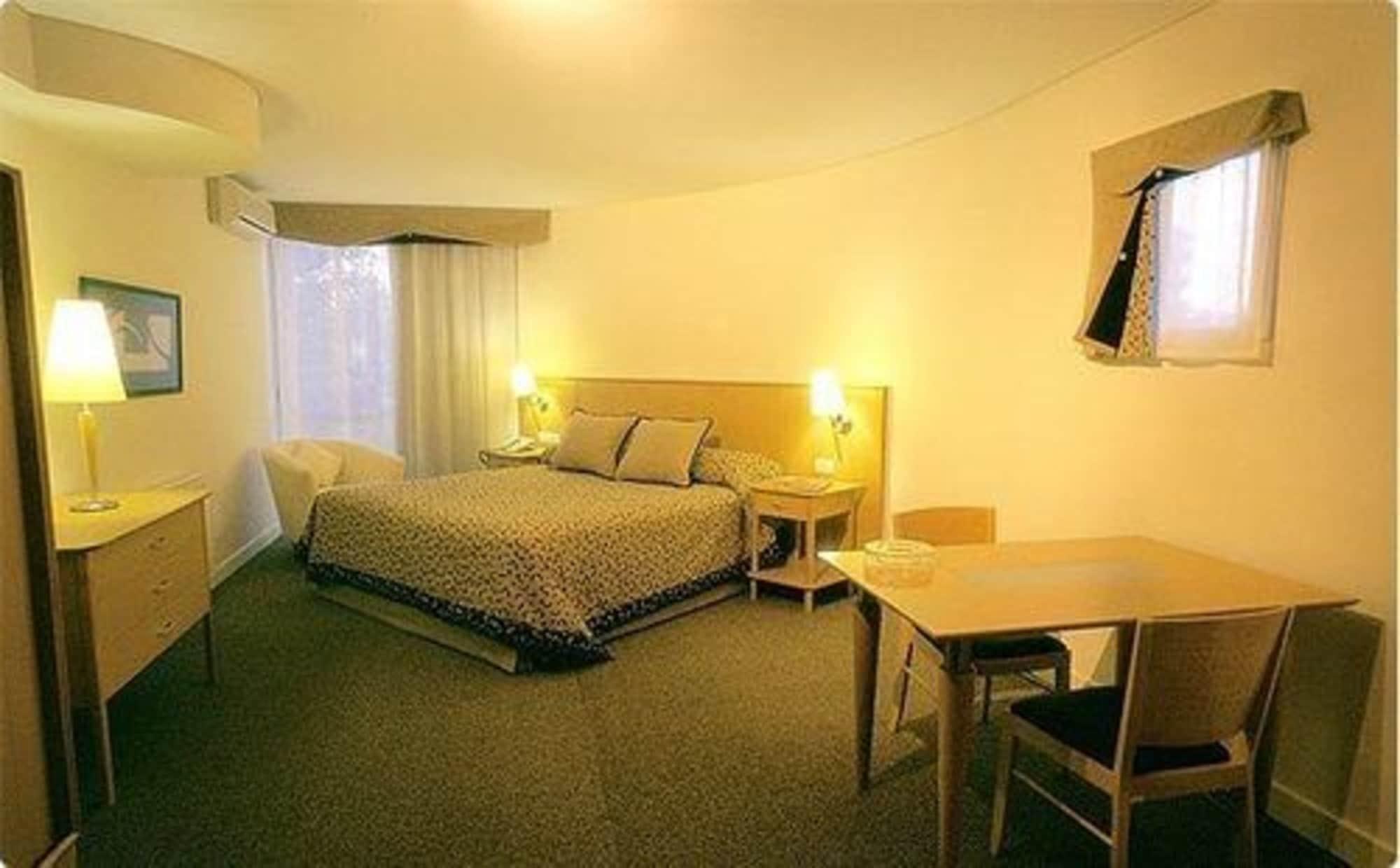 Urbana Suites Мендоса Екстер'єр фото