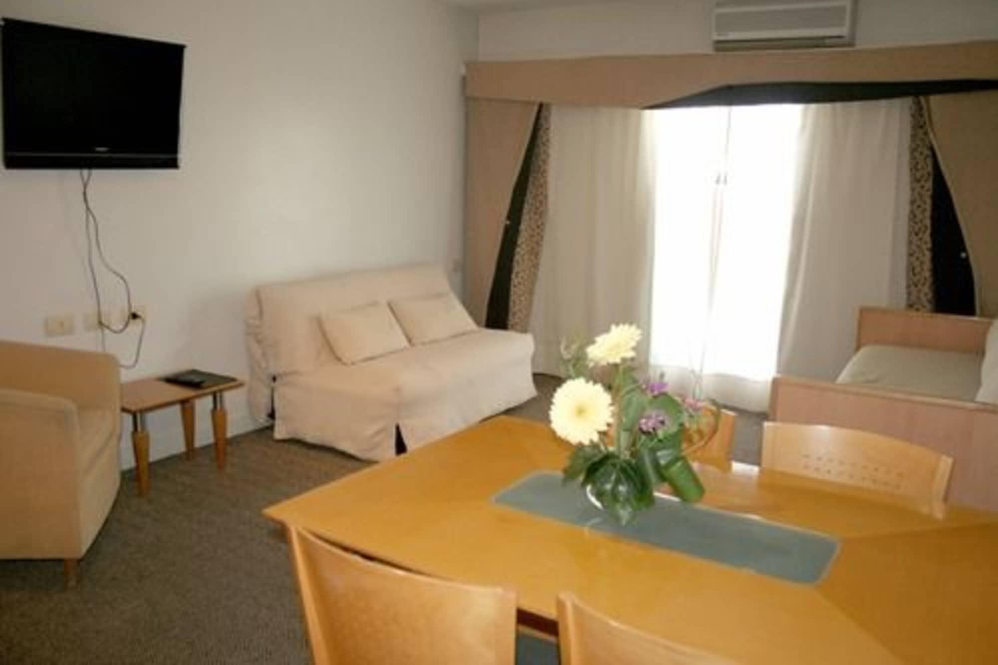 Urbana Suites Мендоса Екстер'єр фото