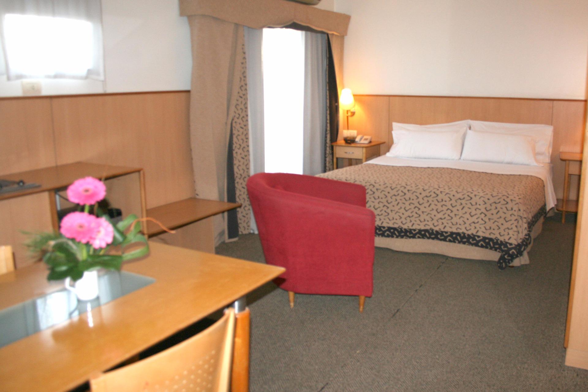 Urbana Suites Мендоса Екстер'єр фото
