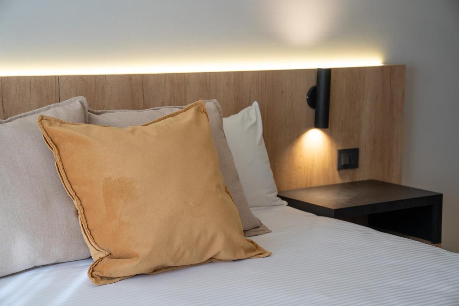Urbana Suites Мендоса Екстер'єр фото